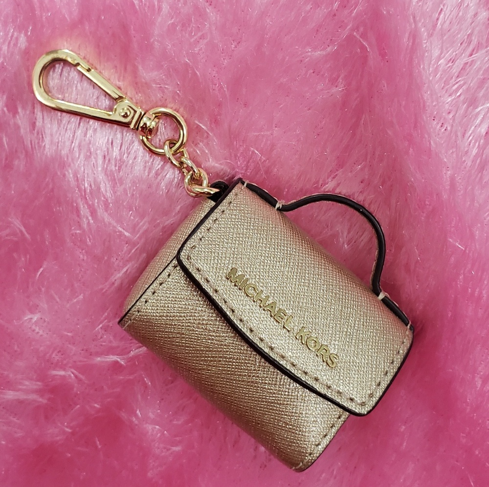 ❤ MICHAEL KORS Key chain